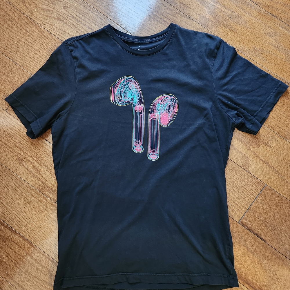 Apple AirPods X-Ray T-Shirt Black Medium Unisex